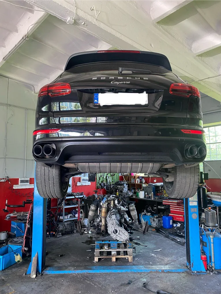 naprawa silnika Porsche Cayenne – mechanika pojazdowa Wrocław
